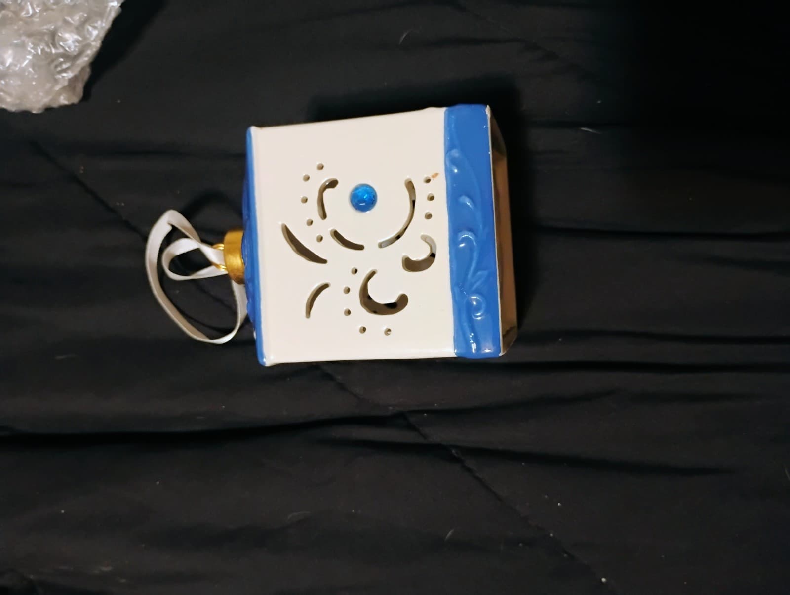 Lantern Ornament by Lightscapes Universal - Thumbnail 2