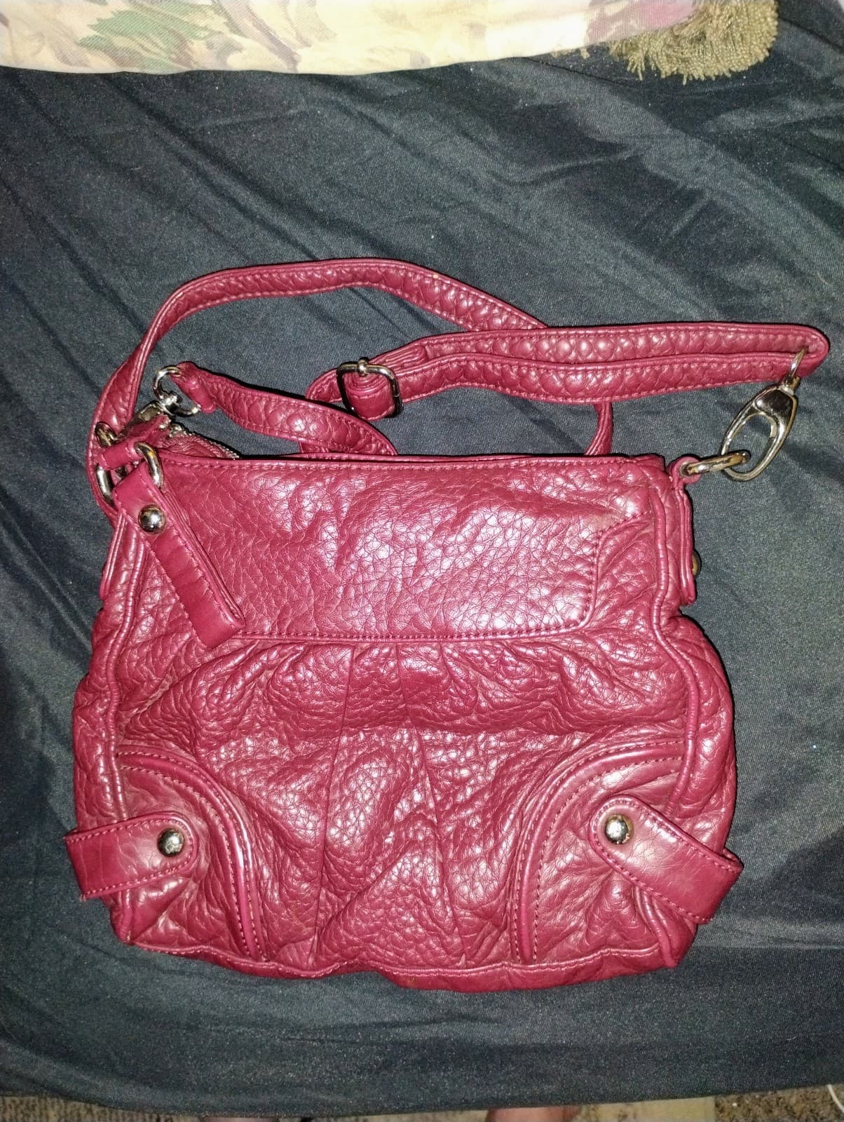 Black Rivet, small,red, leather, crossbody bag. - Thumbnail 2