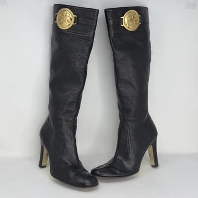 JUICY COUTURE BLACK PEBBLE LEATHER BOOTS Gold Medallion - Size 10M - Thumbnail 3
