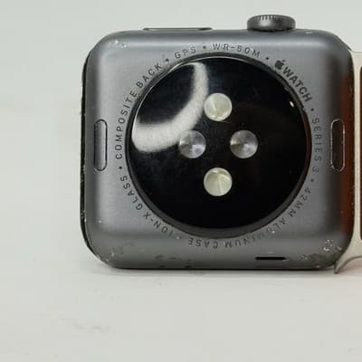 APPLE WATCH SERIES 3 42MM GPS WR-50M ALUMINUM CASE Screen Damage - Thumbnail 7