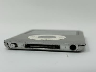 Apple iPod Nano 3rd Generation Silver (8 GB) FOR PARTS - Thumbnail 3