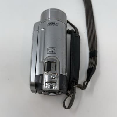 Canon FS100 48x Digital Video Camcorder Silver - Not Tested - No Battery - Thumbnail 5