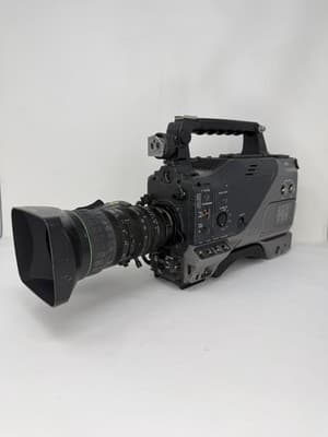 Panasonic AG-DVC200P Video Camera Camcorder With Canon Bctv Zoom Lens - Image 1