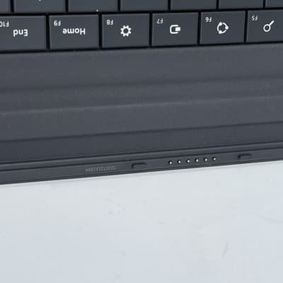 Microsoft Model 1709 Type Cover for Surface Pro - Thumbnail 3