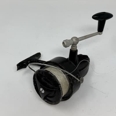 Lot 2 Vintage Garcia Mitchell 300 & 302 Saltwater Spinning Fishing Reel - Thumbnail 2
