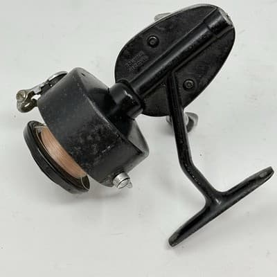 Lot 2 Vintage Garcia Mitchell 300 & 302 Saltwater Spinning Fishing Reel - Thumbnail 5