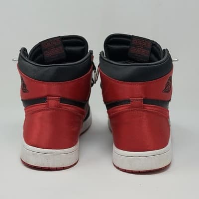 NIKE AIR JORDAN 1 RETRO HIGH OG SATIN BRED W 12 M 10.5 FD4810-061 - Thumbnail 4