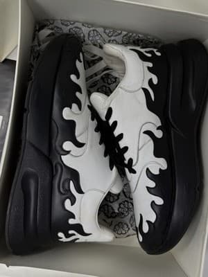 Alexander McQueen Flames Oversized Runner Shoes 575421 Sz 10.5 EU 44 Authentic - Thumbnail 6