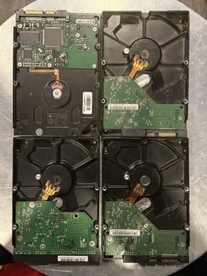 Lot Of 4 Western Digital & Seagate 250GB Internal 7200RPM 3.5" (WD2500AAKX) HDD - Thumbnail 2