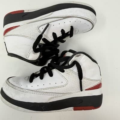 Nike Air Jordan 2 Retro TD 'Chicago' White/Black/Red DQ8563-106 Toddler Size 8C - Thumbnail 4