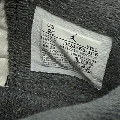 Nike Air Jordan 2 Retro TD 'Chicago' White/Black/Red DQ8563-106 Toddler Size 8C - Thumbnail 5