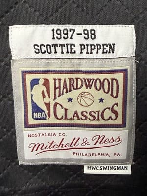 Scottie Pippen Chicago Bulls 1997-98 Mitchell & Ness NBA Jersey Large - Thumbnail 2