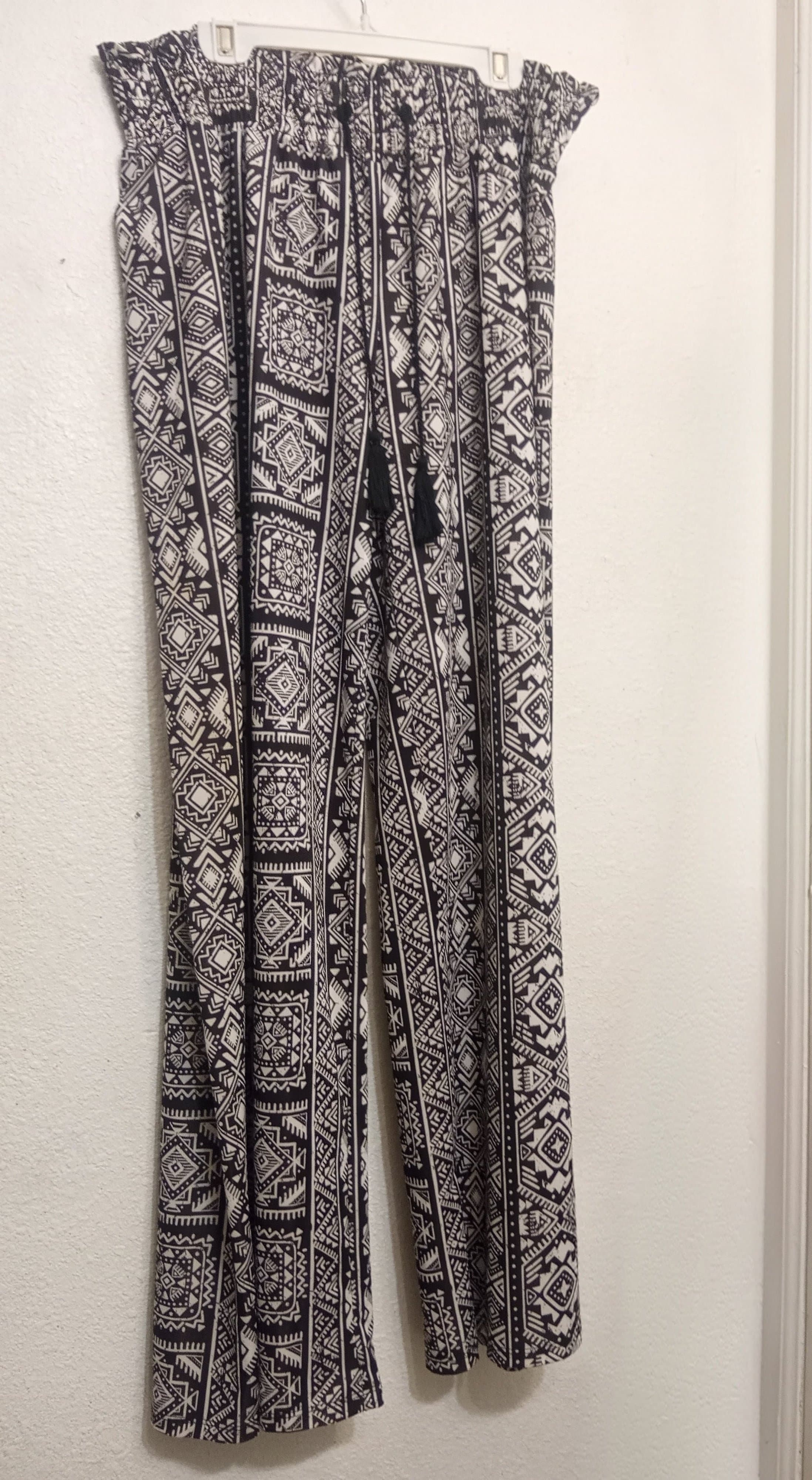 NWT West Loop Black & White Printed Palazzo Pants - Women's Size XL - Thumbnail 3