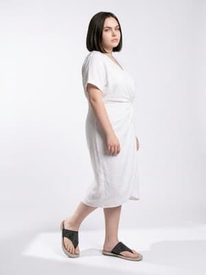 Croft & Barrow Studded Comfort Slip-On Black Thong Sandals for Women - Image 1