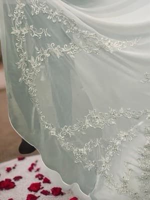 S Satin A-Line Cap Sleeve Wedding Dress White Size 10 Scoop Neck Train - Thumbnail 14