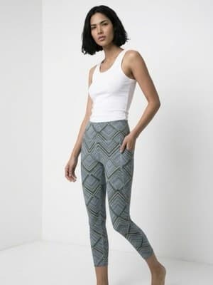 Victoria’s Secret Workout Outfit Multicolor ￼ - Thumbnail 2