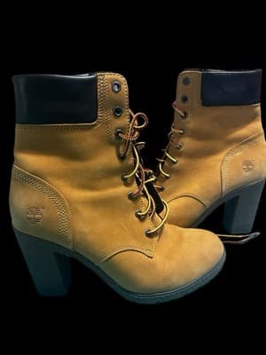 Timberland Lace Up Block Heel Bootie Beige Leather Ankle Outdoor Style Size 6.5 - Thumbnail 2