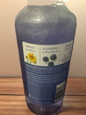 Village Naturals Therapy Comfort 2-in-1 Bath Oil & Body Wash Blueberry Arnica 1… - Thumbnail 2