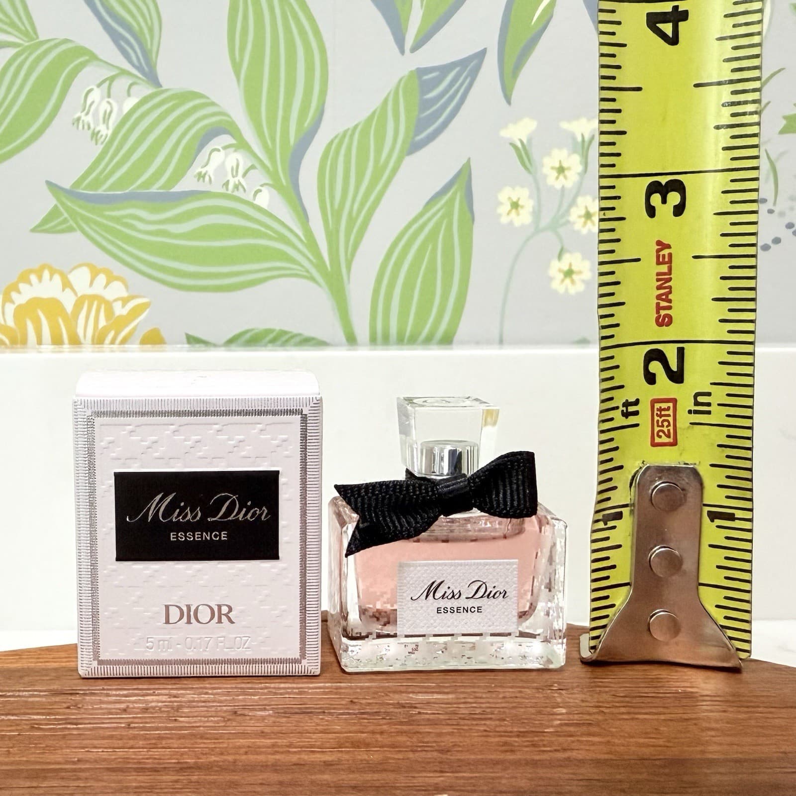 Dior Miss Dior ESSENCE Parfum MINI Splash Dabber Perfume for Women 0.17oz 5ml