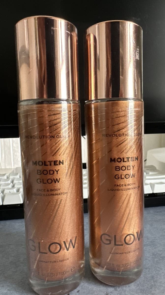 Makeup Revolution Illuminating Liquid Bronze Face 40 Ml - Thumbnail 4