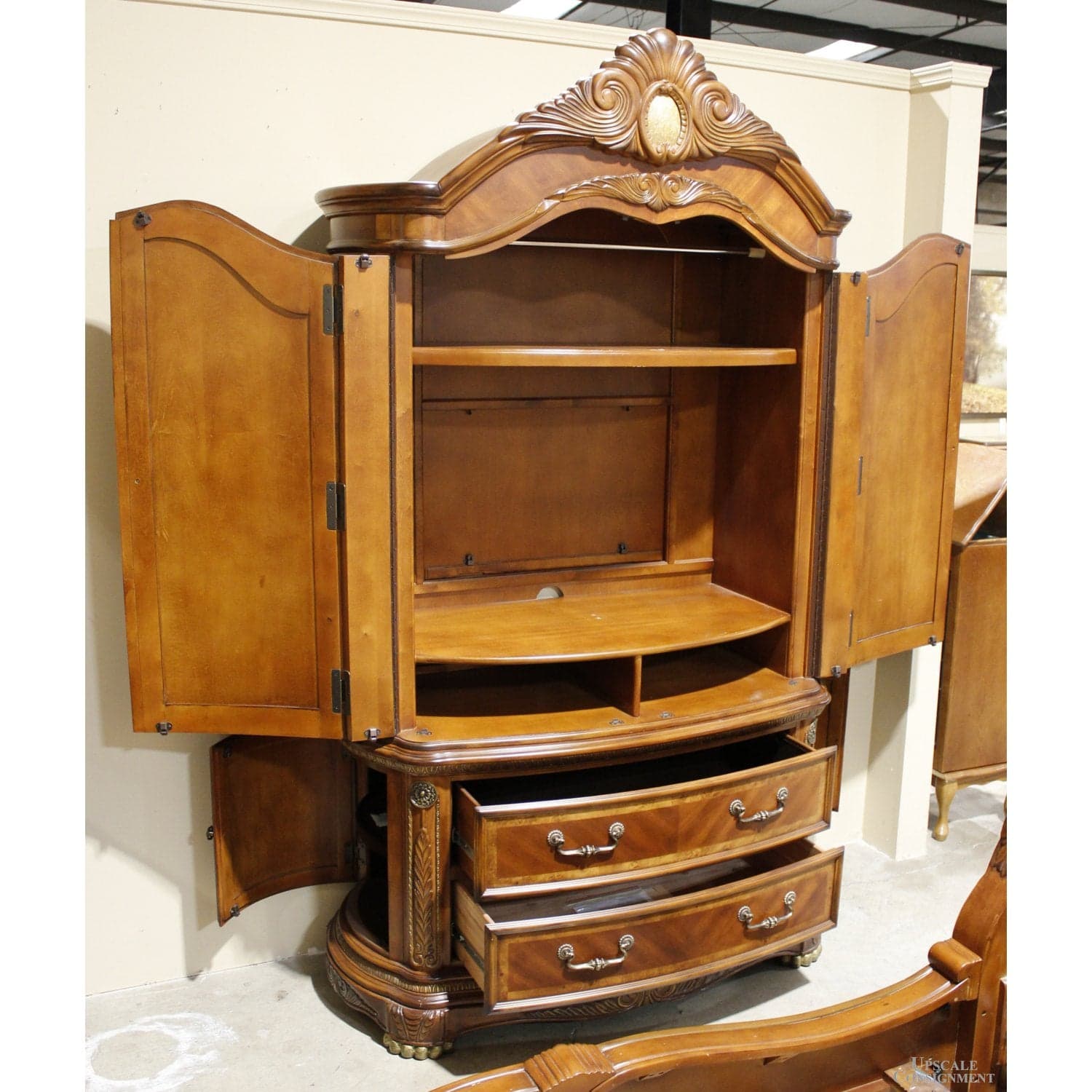 AICO 'Michael Amini' 5 Pc. Standard King Size Bedroom Set - Thumbnail 9