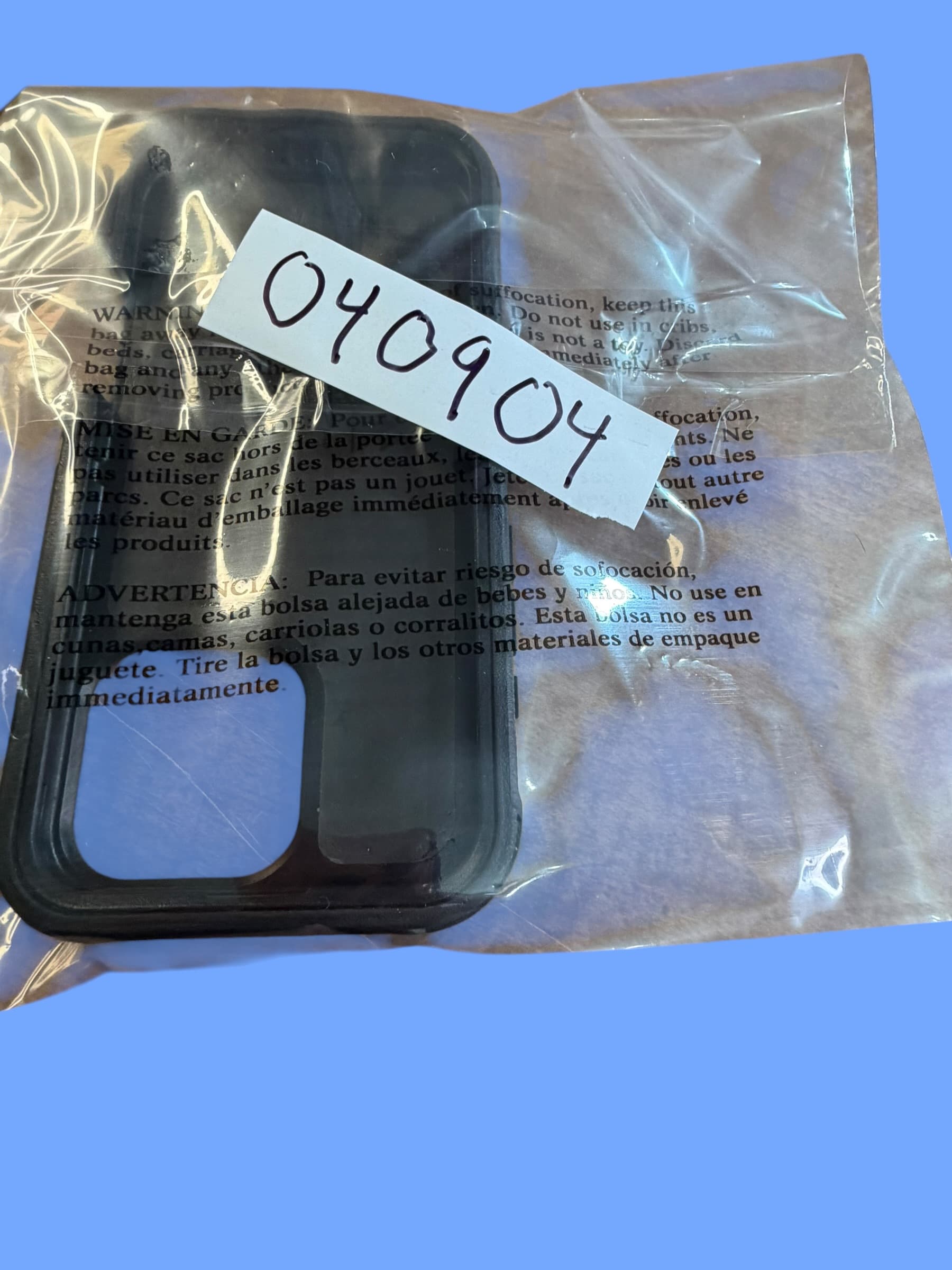 OtterBox Defender DROP+ MagSafe iPhone Case Black Rugged Military Grade Used - Thumbnail 9