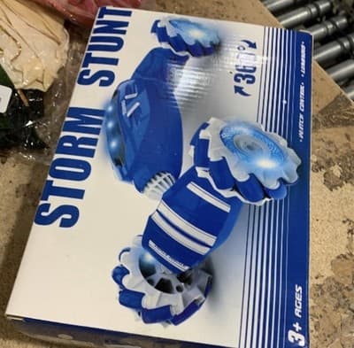 Loiley 2 In 1 Rc Car Gesture Control Off Road Stunt Vehicle For Kids - Thumbnail 2