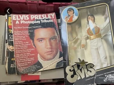 Large Elvis Presley Memorabilia Lot - Image 1