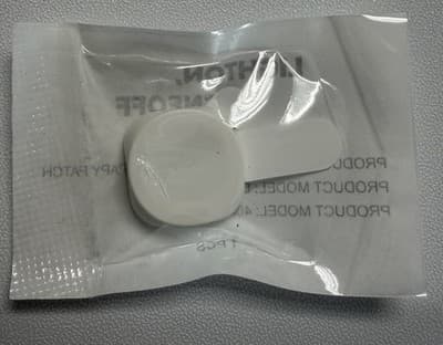 Acne Pimple LED Light Therapy (At Home Kit) - Thumbnail 3