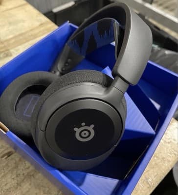 SteelSeries New Arctis Nova 1P Multi-System Gaming Wired Headset - Thumbnail 2