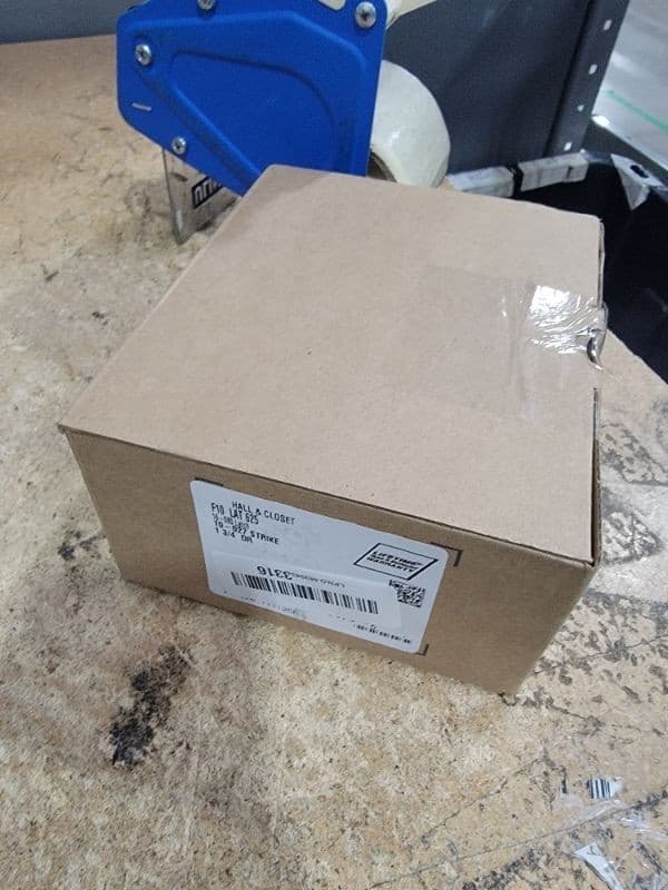 Schlage F10 LAT 625 Latitude Door Lever, Hall & Closet Passage Lock, Bright Chro - Thumbnail 2