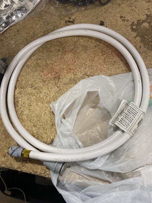 Delta Faucet RP40308GR Quick-Connect Vegetable Spray Hose, White - Thumbnail 3