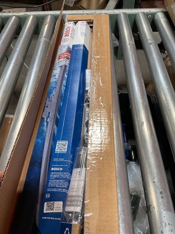 BOSCH 24OE21OE ICON Beam Wiper Blades - Driver and Passenger Side - Set of 2 Bla - Thumbnail 2