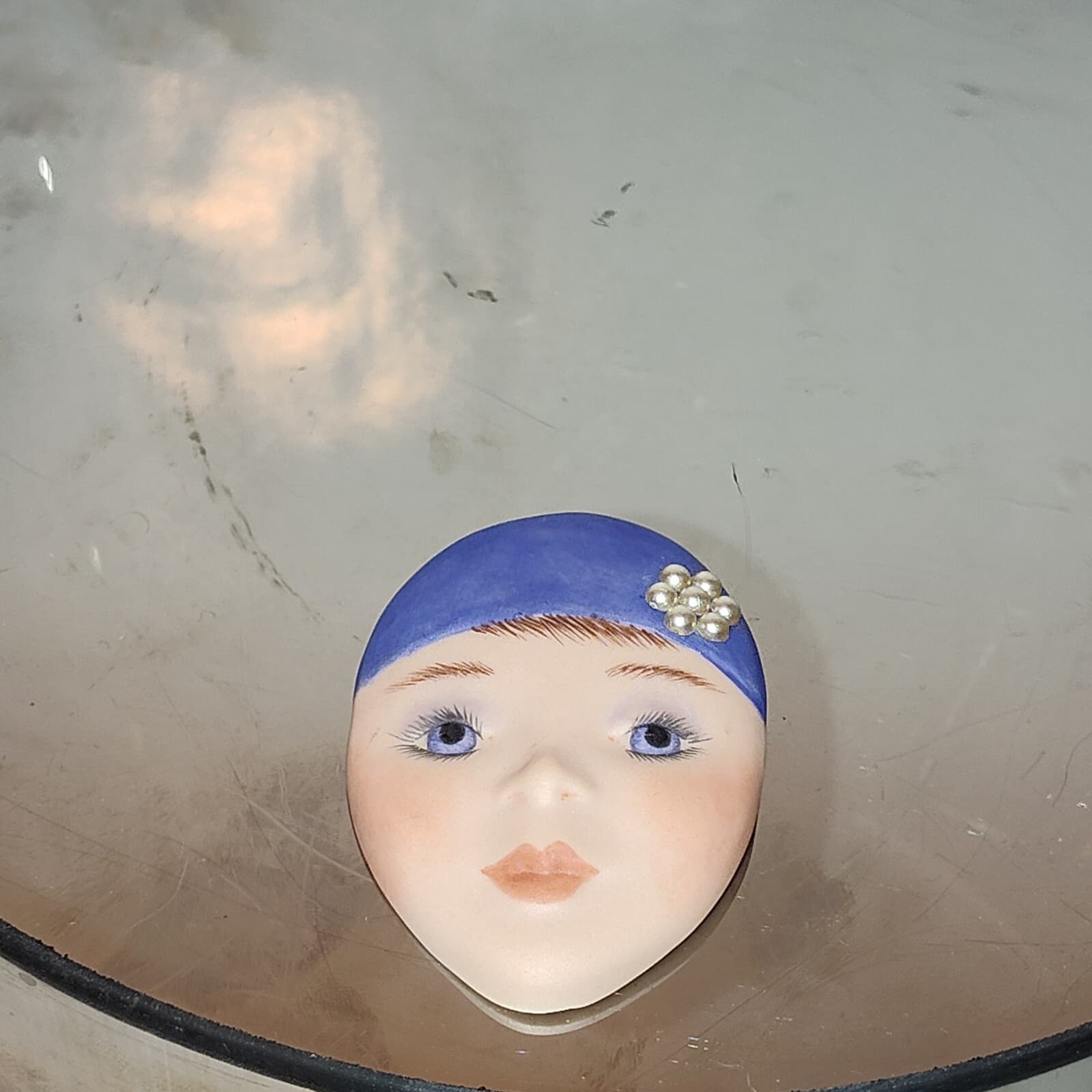 Vintage HandPainted Porcelain Flapper Face Brooch Pin Signed Eloise - Thumbnail 2