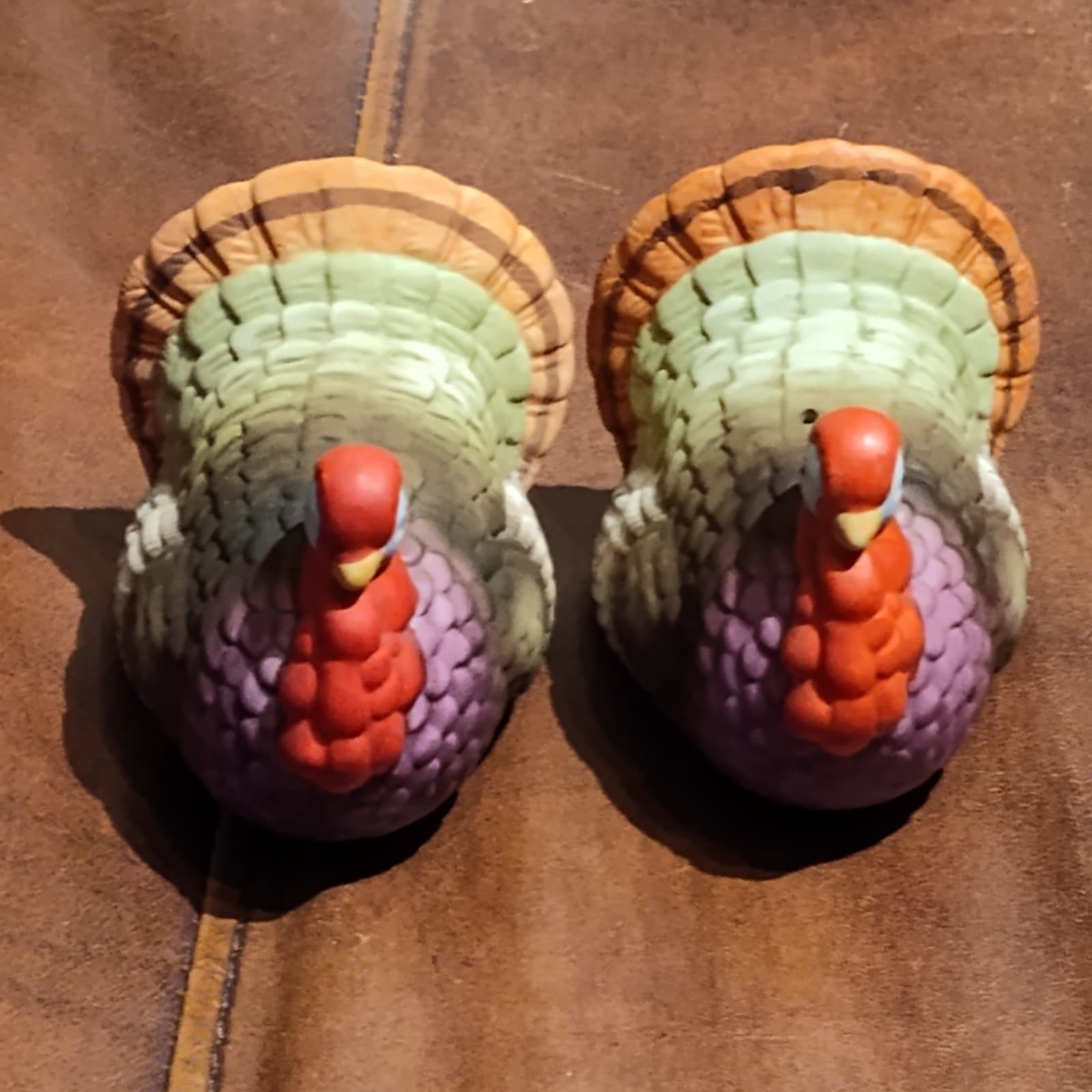 Vintage Thanksgiving Turkey Salted & Pepper Shakers - Thumbnail 2