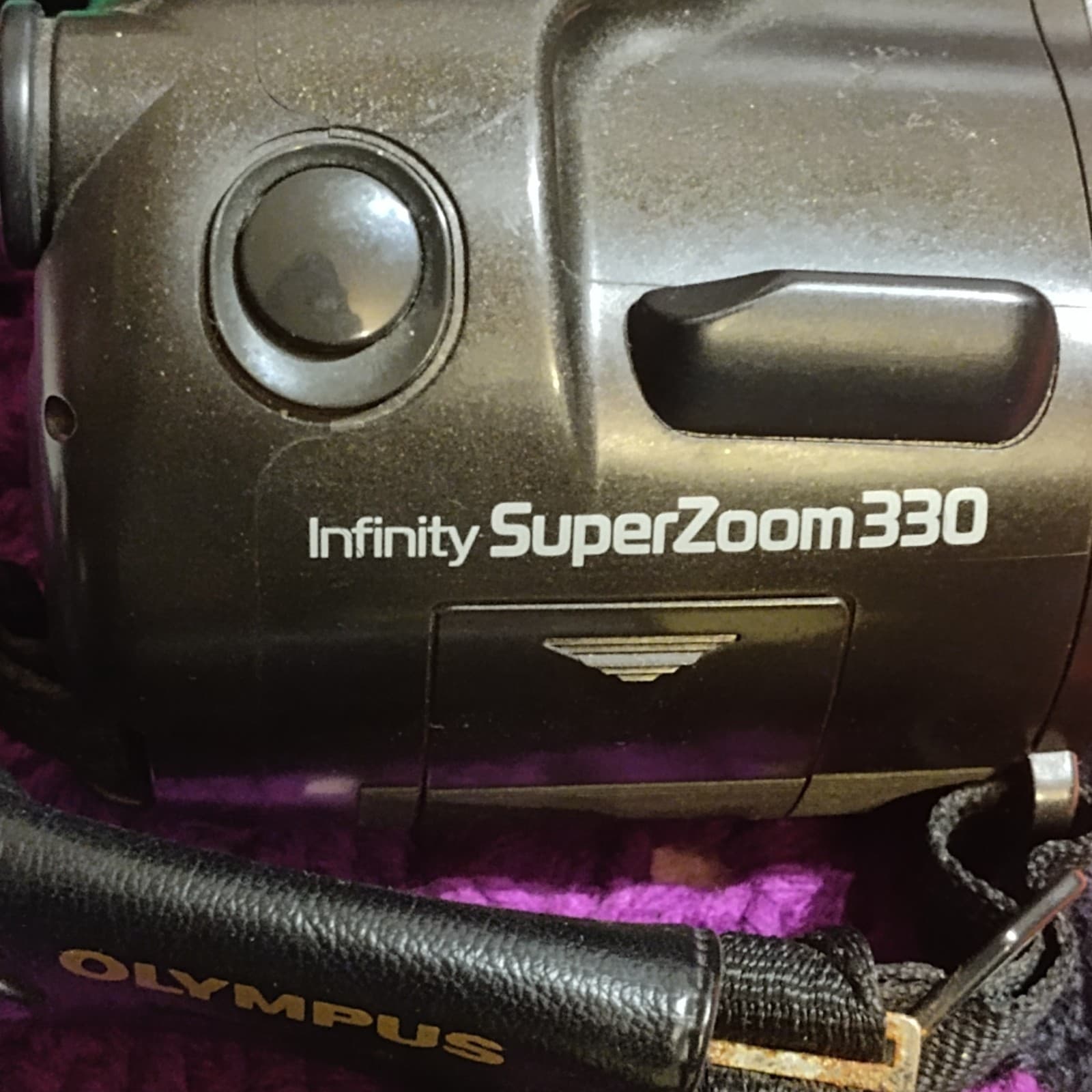 Olympus Infinity SuperZoom 330 AF 35mm Film Camera Flash UNTESTED - Thumbnail 3