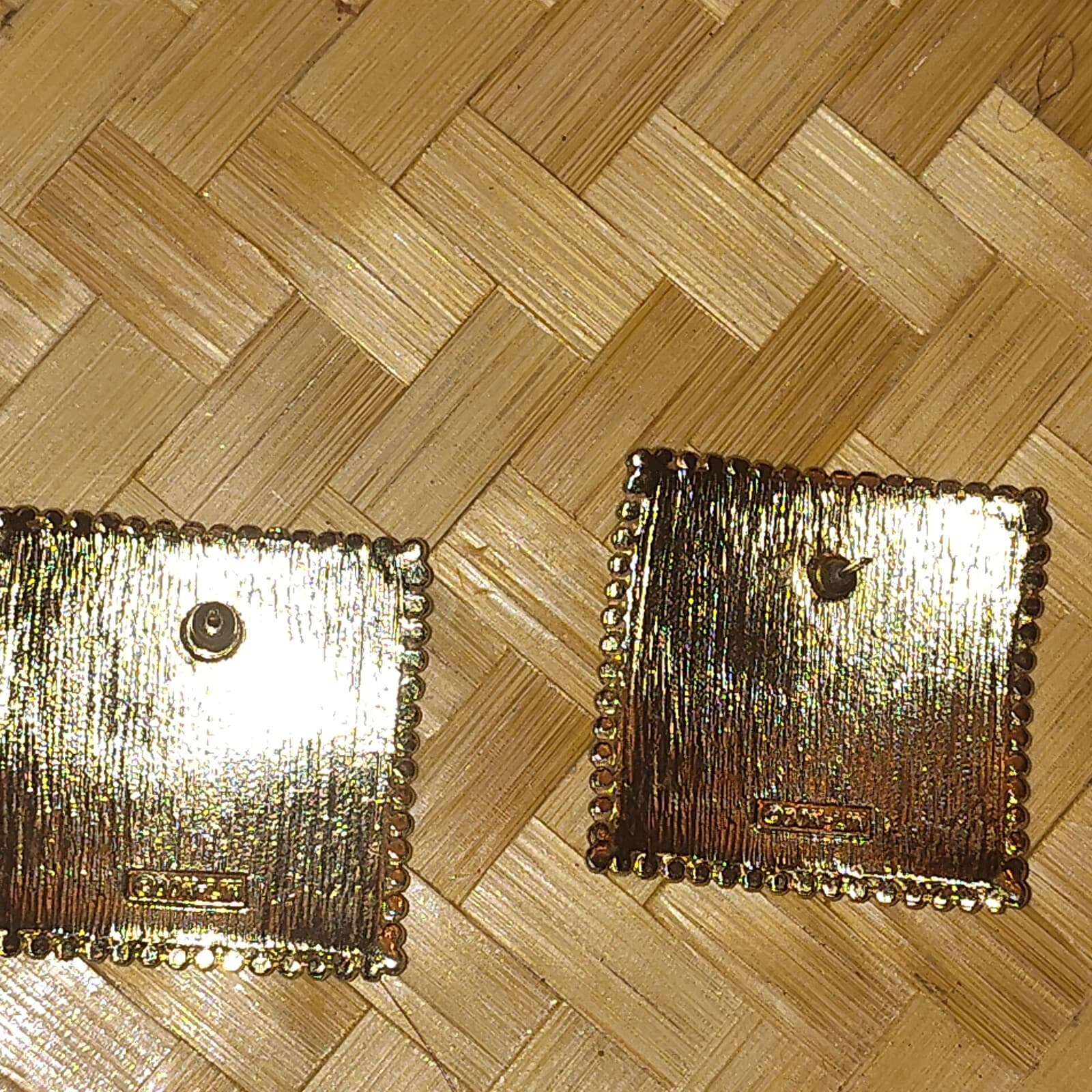 Vtg Signed Don-Lin Earrings - Thumbnail 2