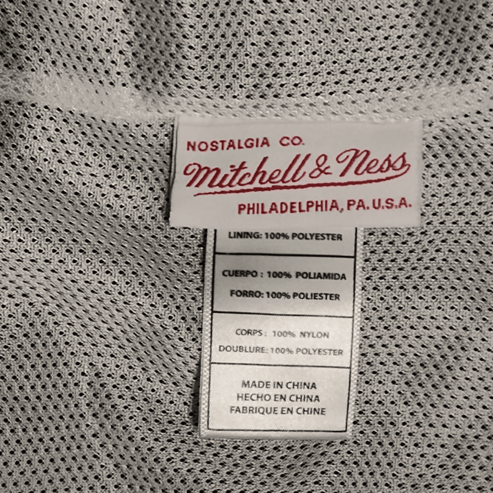 100% Authentic Mitchell Ness 95 96 Toronto Raptors Warm Up Jacket Size 52/2XL - Thumbnail 8