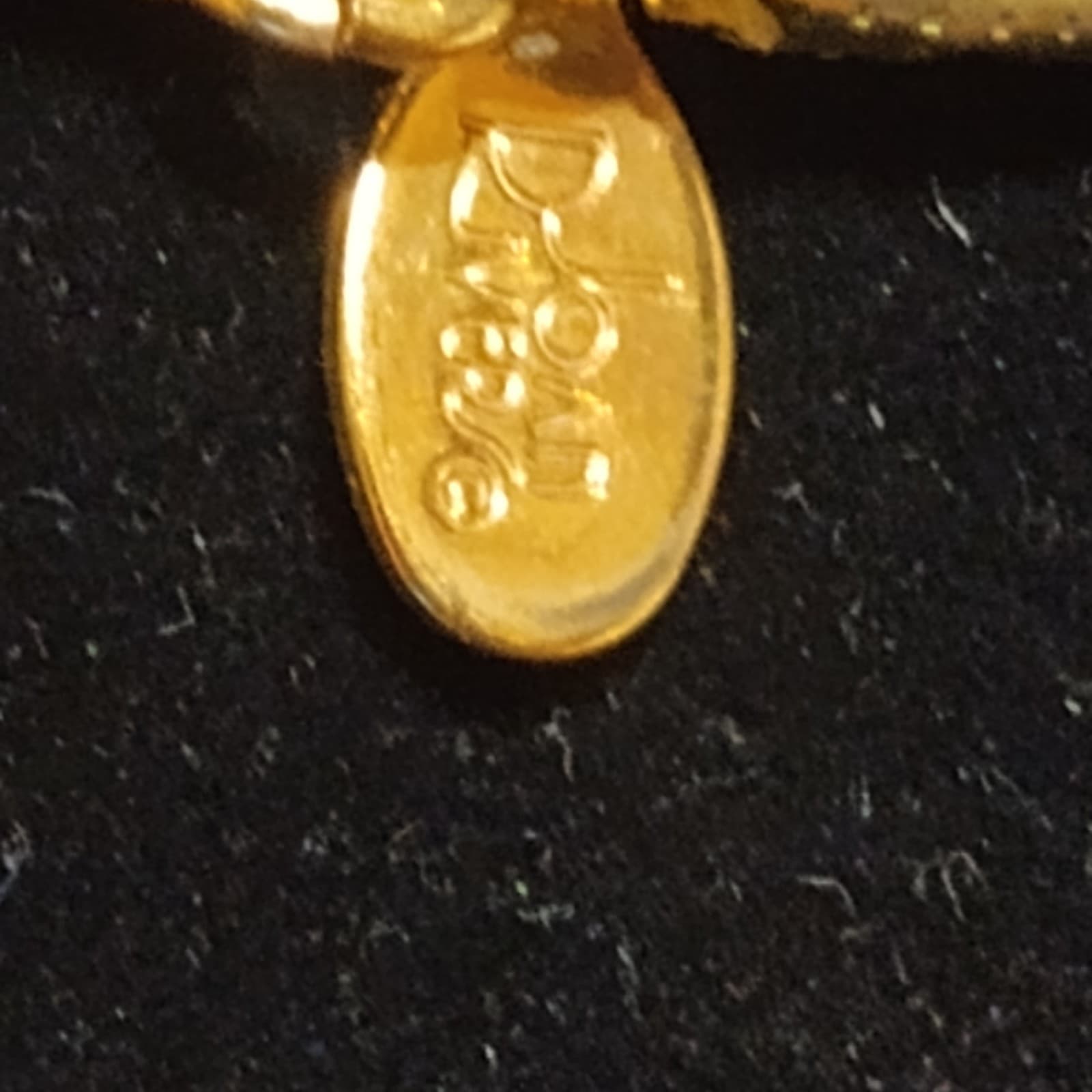 Joan Rivers Ocean Blue Large Faceted Acrylic Diamond Style Chunky Necklace - Thumbnail 5