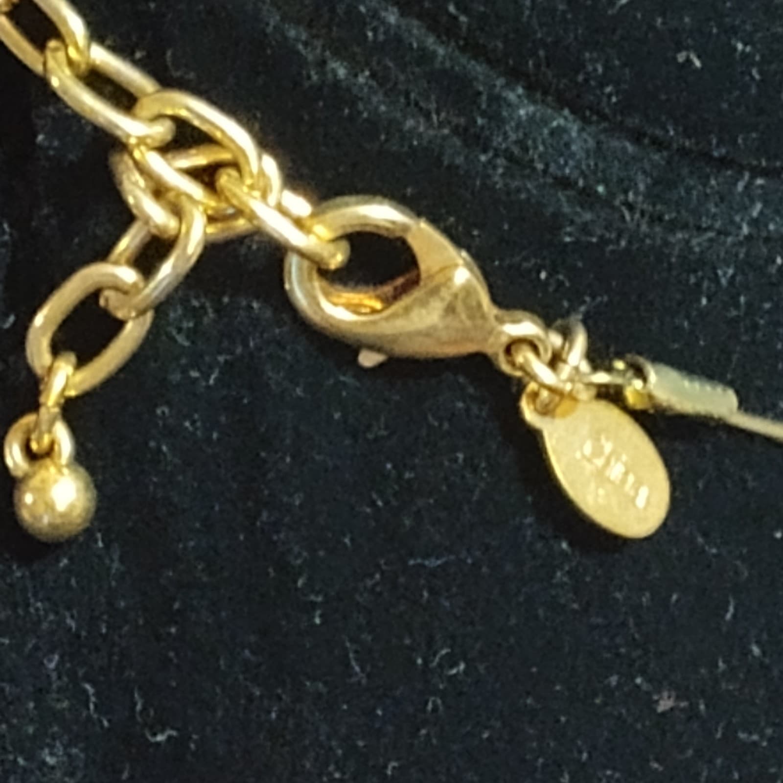 Joan Rivers Ocean Blue Large Faceted Acrylic Diamond Style Chunky Necklace - Thumbnail 4