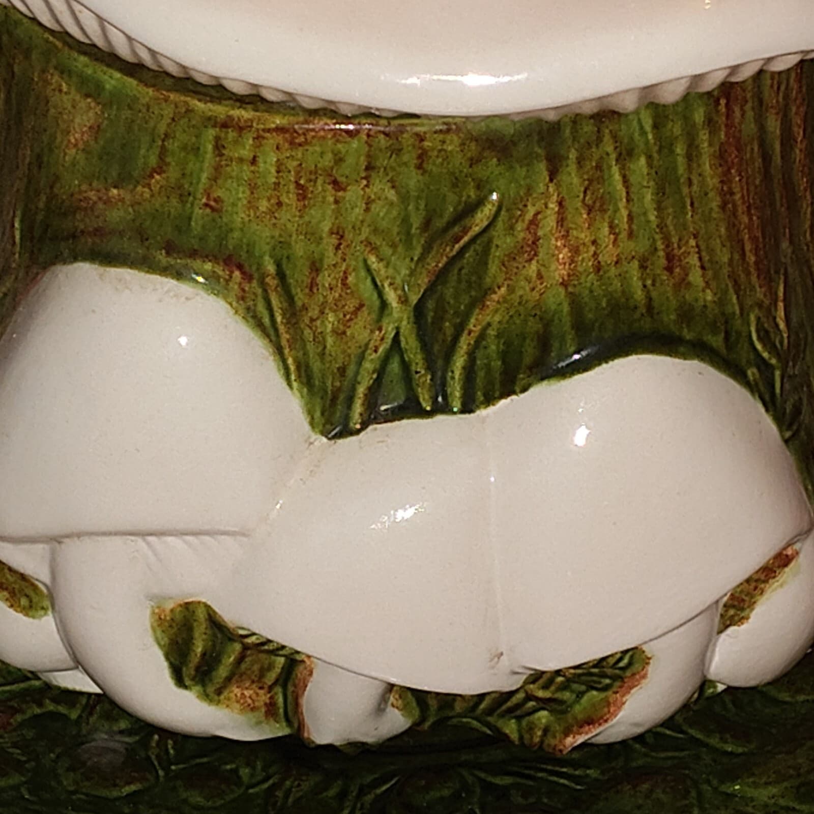 3D Mushroom Shapes Ceramic Sering Bowl Soup Tureen w/Ladle & Plate 4pc set - Thumbnail 13