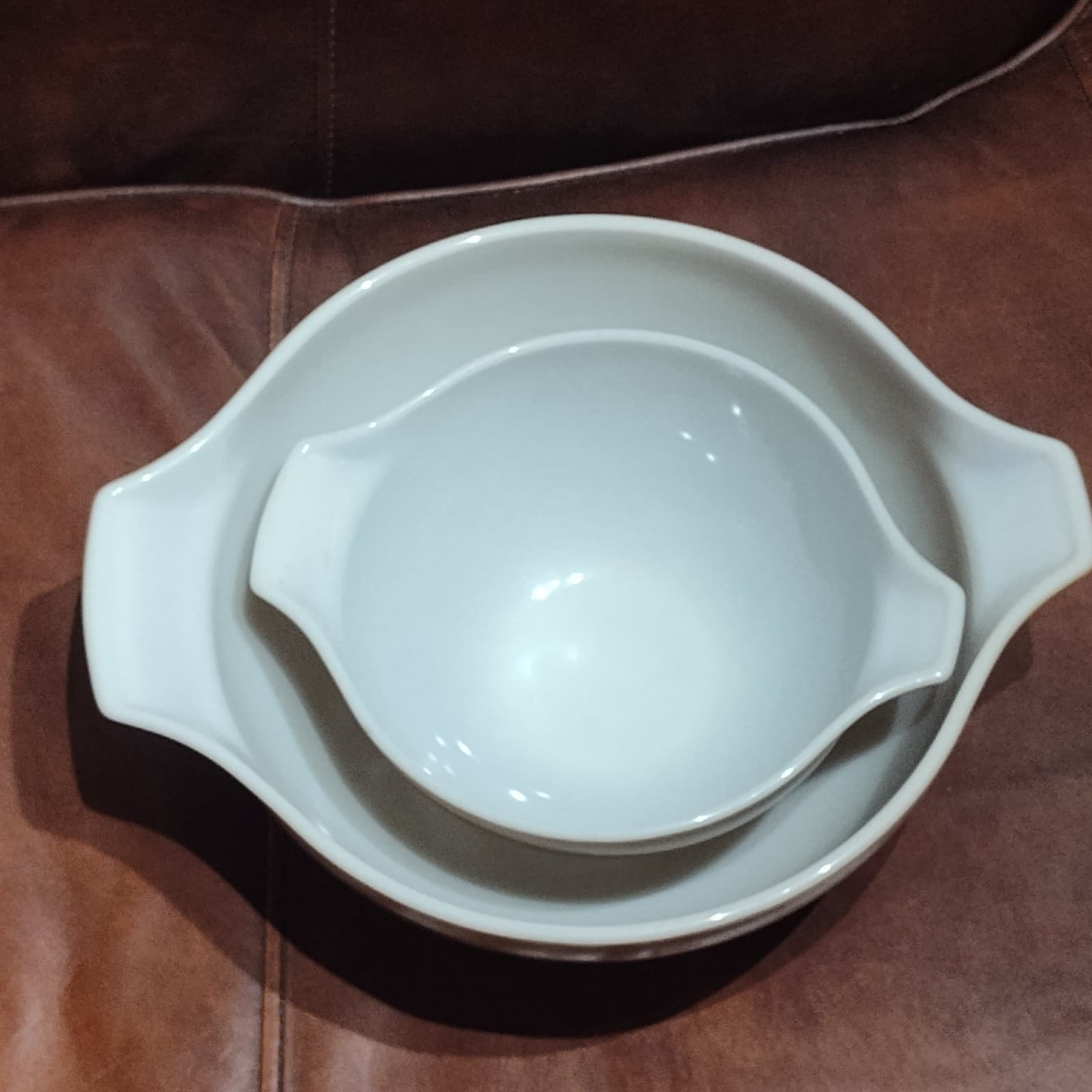 Vtg set of 2 Pyrex Early American Cinderella Mixing Bowl 4qts,1 1/2 444 MINT - Thumbnail 5