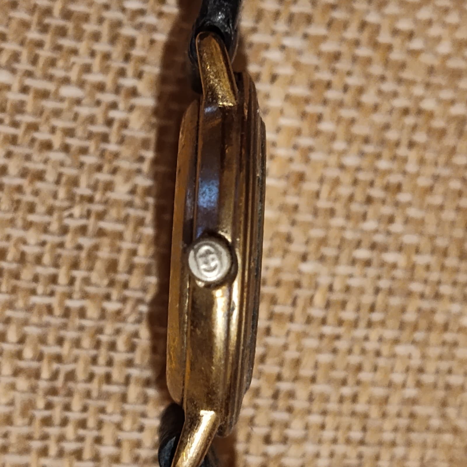 Vintage Gucci 3001L Gold Dial Quartz Women's Watch Swiss Made Lizard band - Thumbnail 5