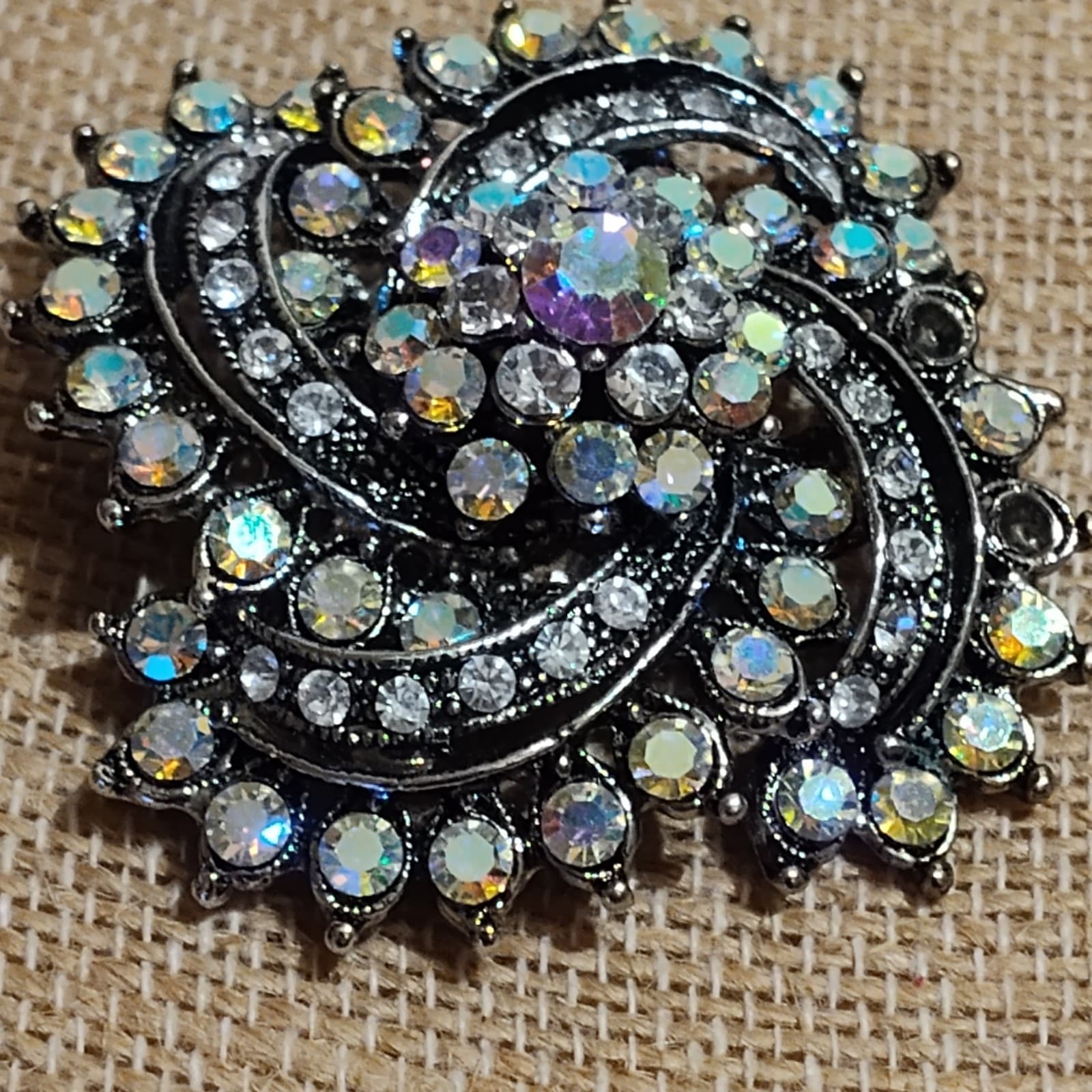 Aurora Borealis AB Rhinestone Swirl Pin Brooch Pendant 2" x 2" Vintage - Thumbnail 2