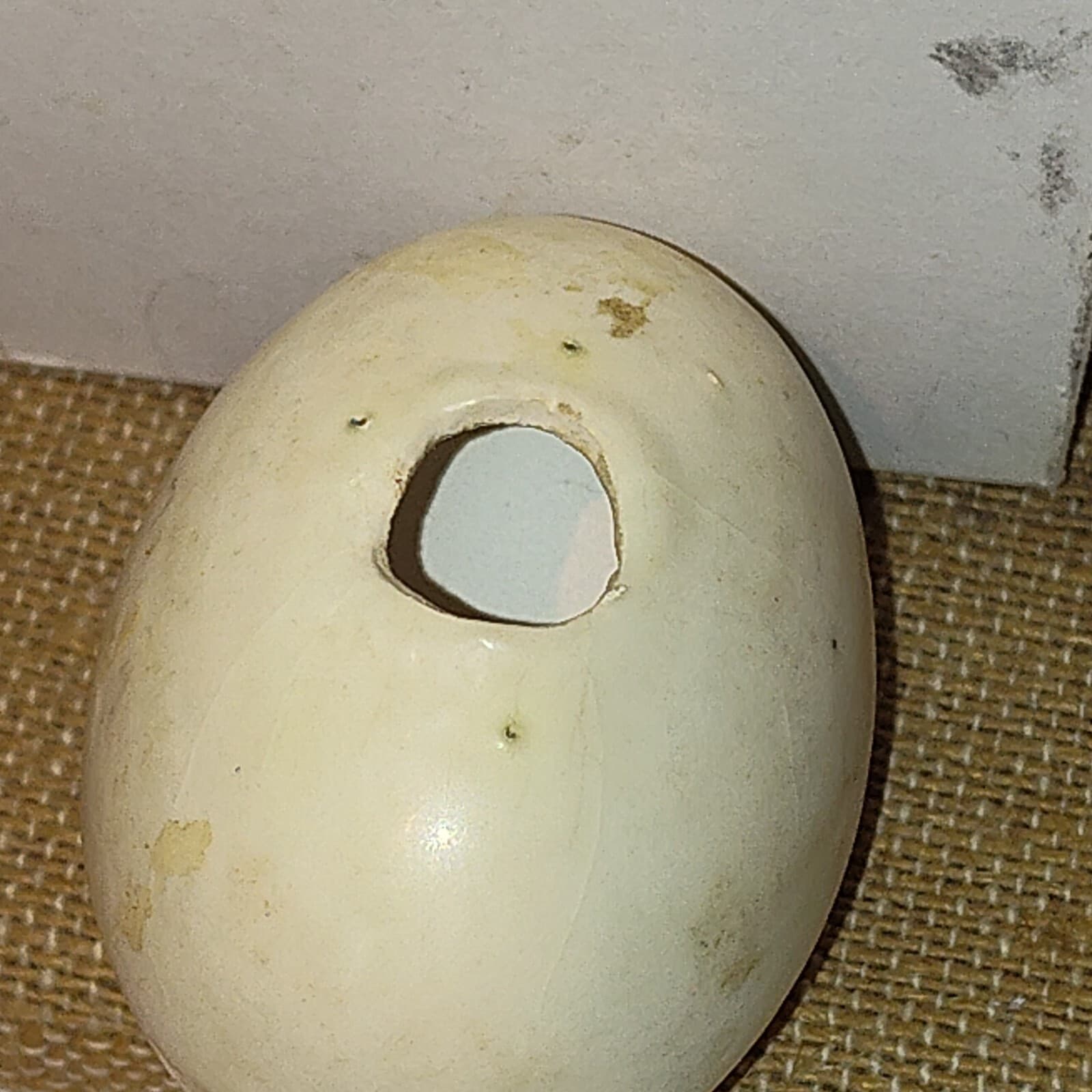 Vintage Ceramic Easter Egg Hand painted bunny 1974 - Thumbnail 4