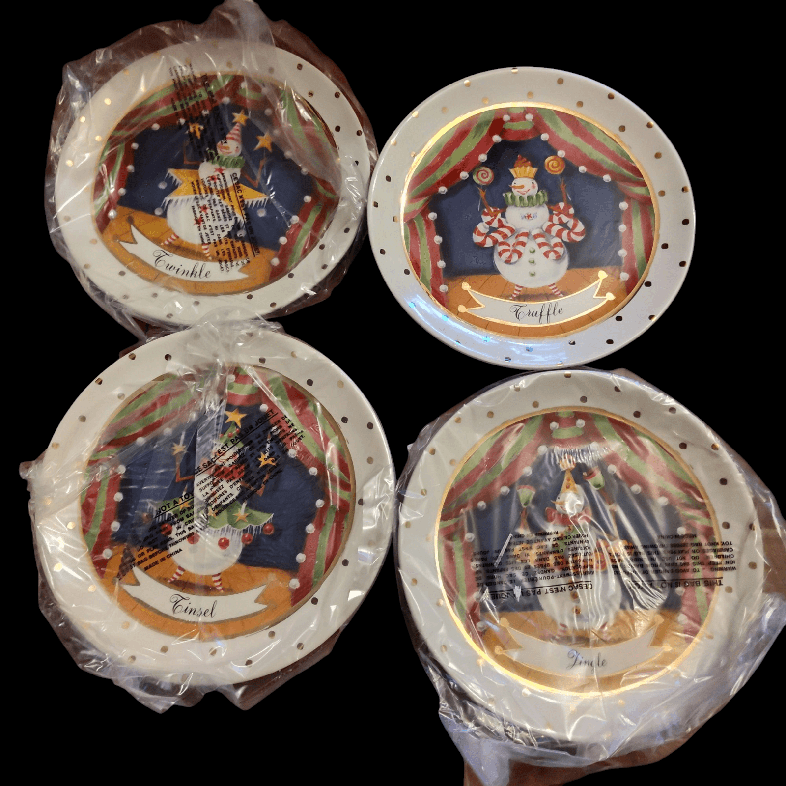 Department 56 Snow Biz Winter Follies Plate (Set of 4) 8" Snowman 2004 - Image 1