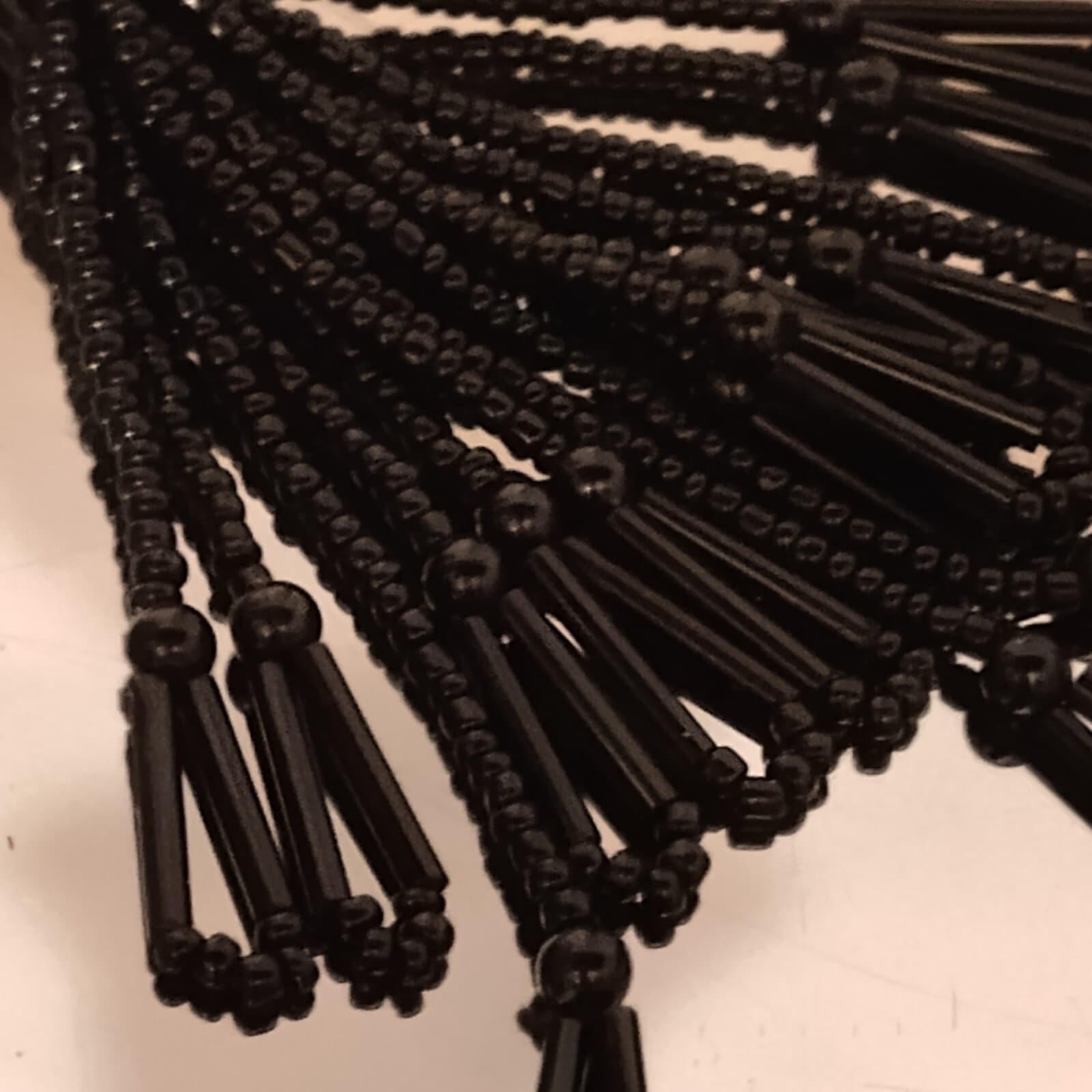 Vtg Black Trifari Glass Bead Torsade Earrings - Thumbnail 4