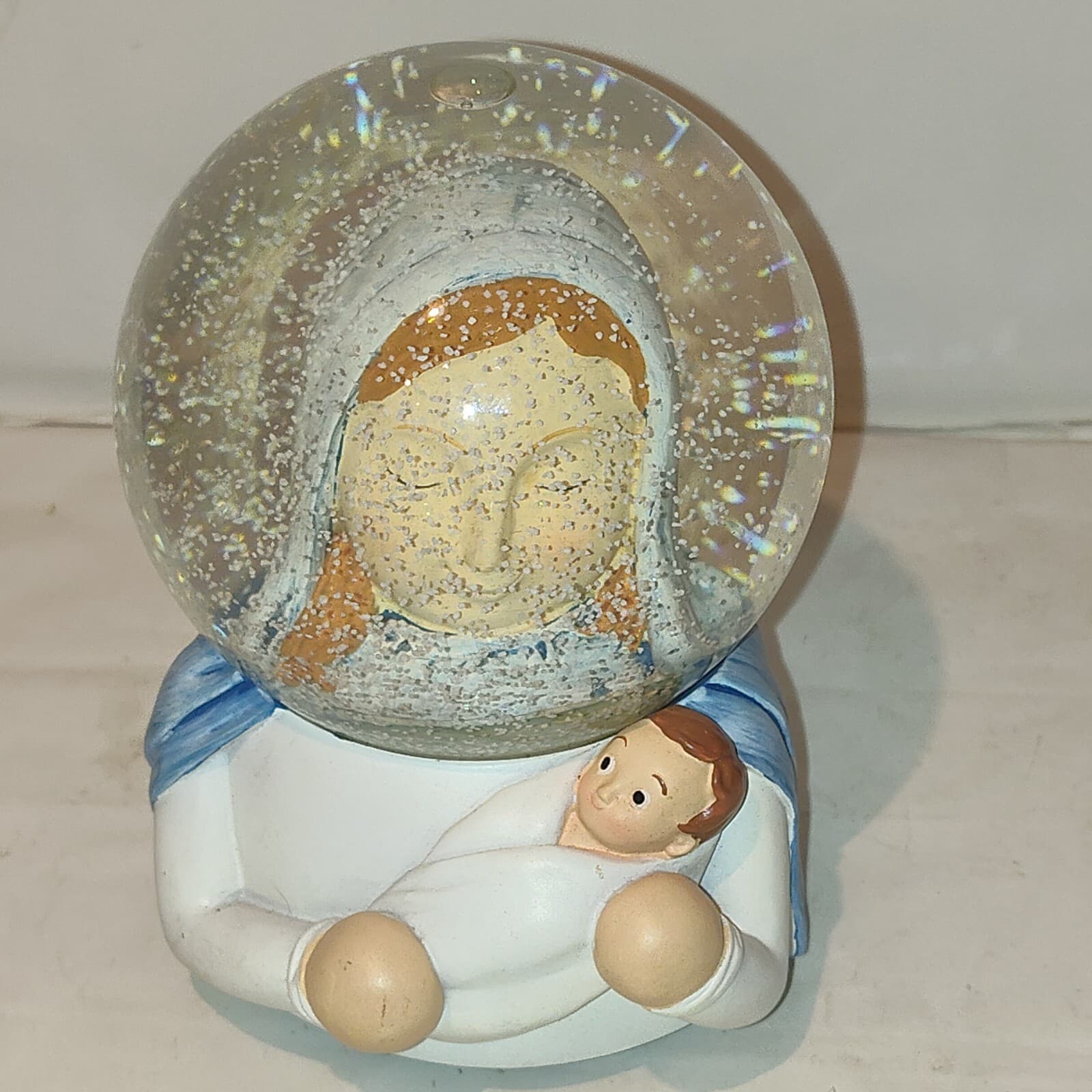 Snow Globe Mother Mary and Child Musical - Thumbnail 2