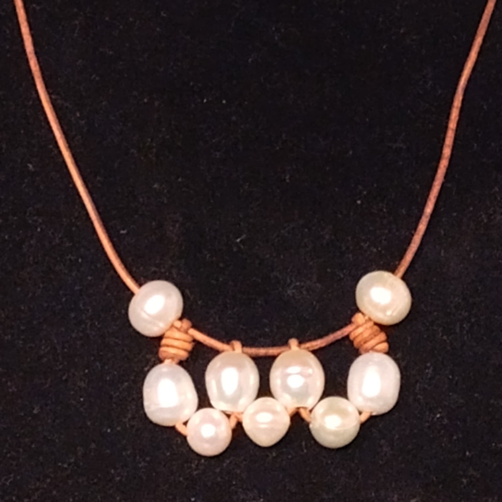 gorgeous Pearl couture necklace & hook earrings - Thumbnail 2