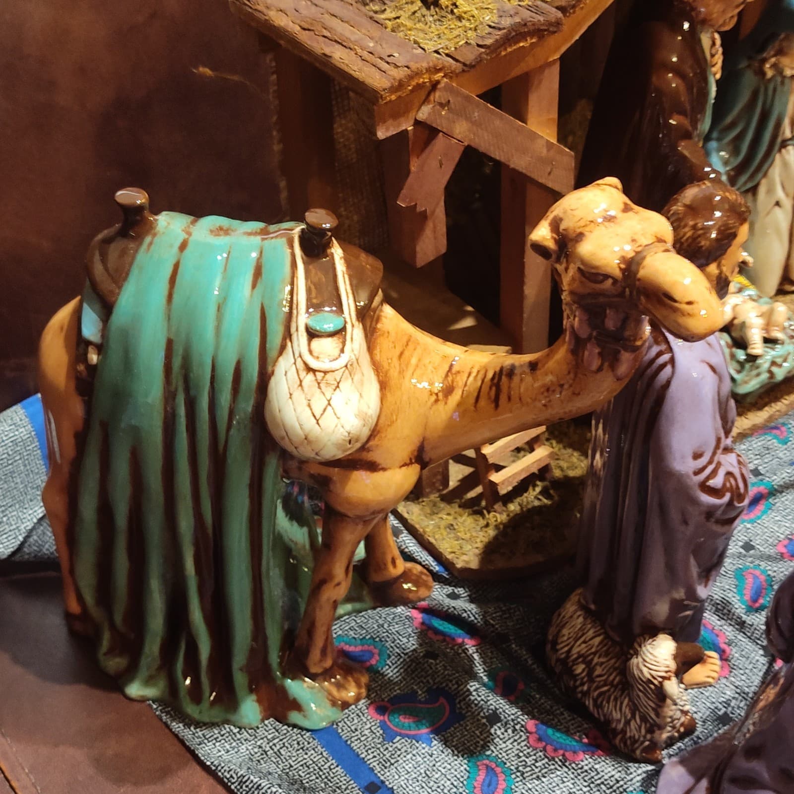 14pc. Vtg 1989 lambert nativity w/Stand - Thumbnail 12
